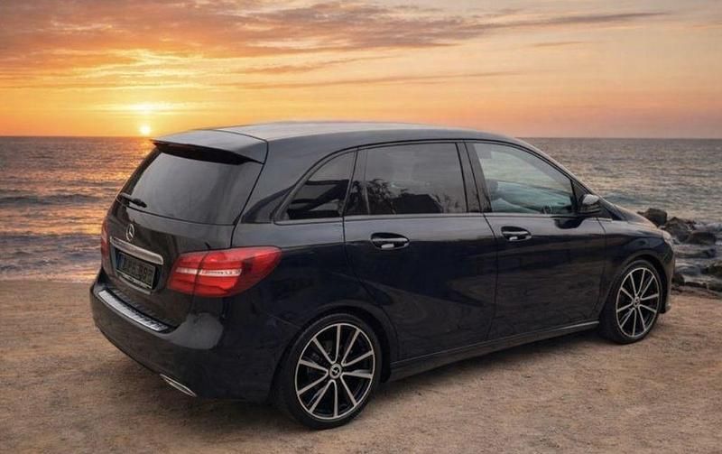 Gebraucht Mercedes B200 Urban 136 PS (100 kW) 2016 Schwarz Van / Kleinbus