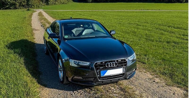 Schwarz Gebraucht 2012 Audi A5 Sport Coupé | 9.100 € (Fairer Preis) - Bild 1/4