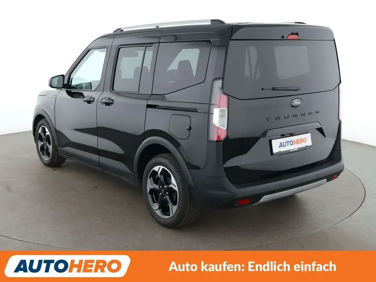 Gebraucht Ford Tourneo Courier Active 125 PS (91 kW) 2025 Agate black Van / Kleinbus