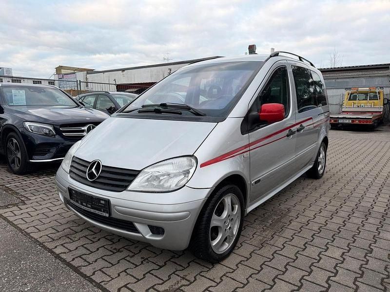 Gebraucht Mercedes Vaneo 143 PS (105 kW) 2002 Silber Van / Kleinbus