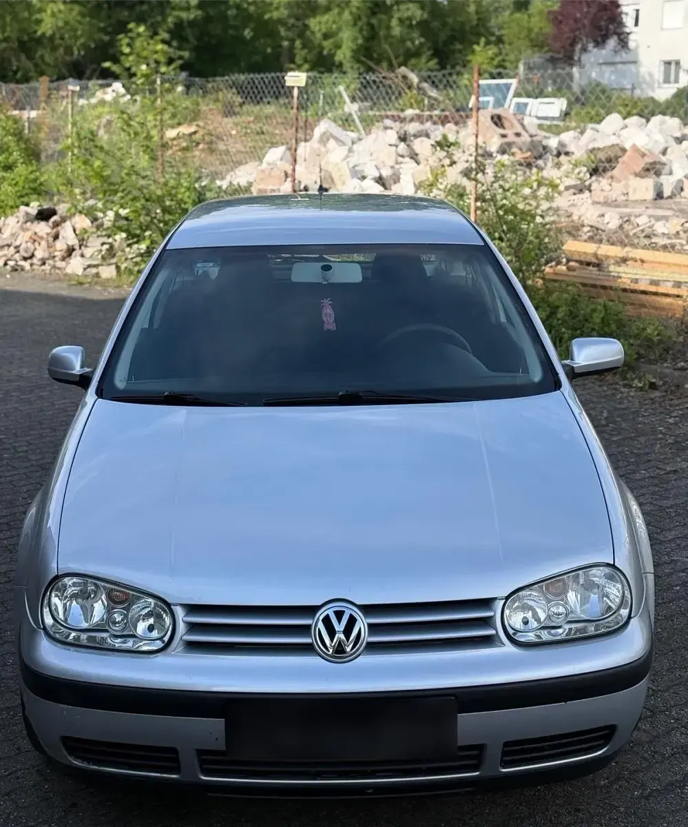 Gebraucht VW Golf 75 PS (55 kW) 2004 Silber Coupé