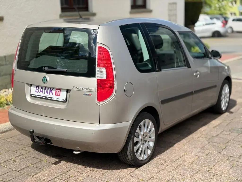 Gebraucht Skoda Roomster Comfort 105 PS (77 kW) 2010 Beige Van / Kleinbus