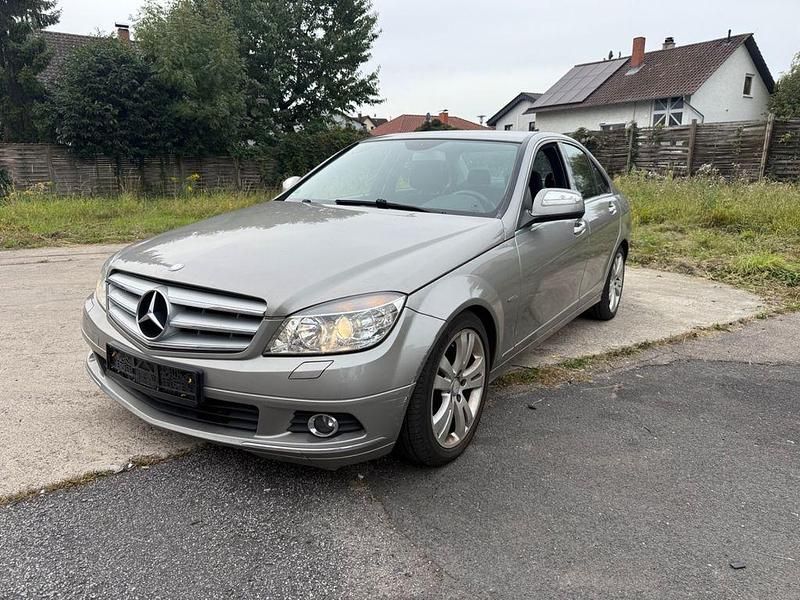 Beige Gebraucht 2008 Mercedes C220 Elegance Limousine | 4.990 € (Fairer Preis) - Bild 1/4