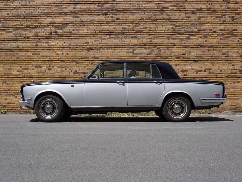 Schwarz Gebraucht 1973 Rolls Royce Silver Shadow Limousine | 29.500 € - Bild 1/4