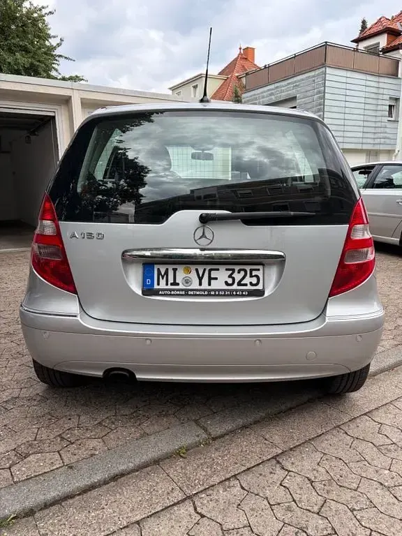 Gebraucht Mercedes A150 95 PS (69 kW) 2005 Silber Limousine