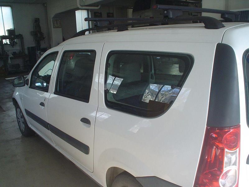 Gebraucht Dacia Logan MCV Lauréate 68 PS (50 kW) 2007 Weiß Kombi