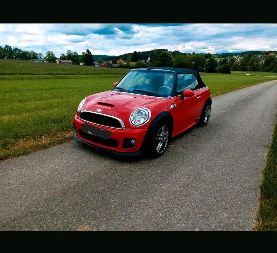 Gebraucht Mini Cooper S Cabriolet 190 PS (139 kW) 2011 Rot Cabrio