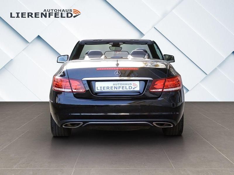 Gebraucht Mercedes E220 170 PS (125 kW) 2014 Obsidianschwarz  lack Cabrio