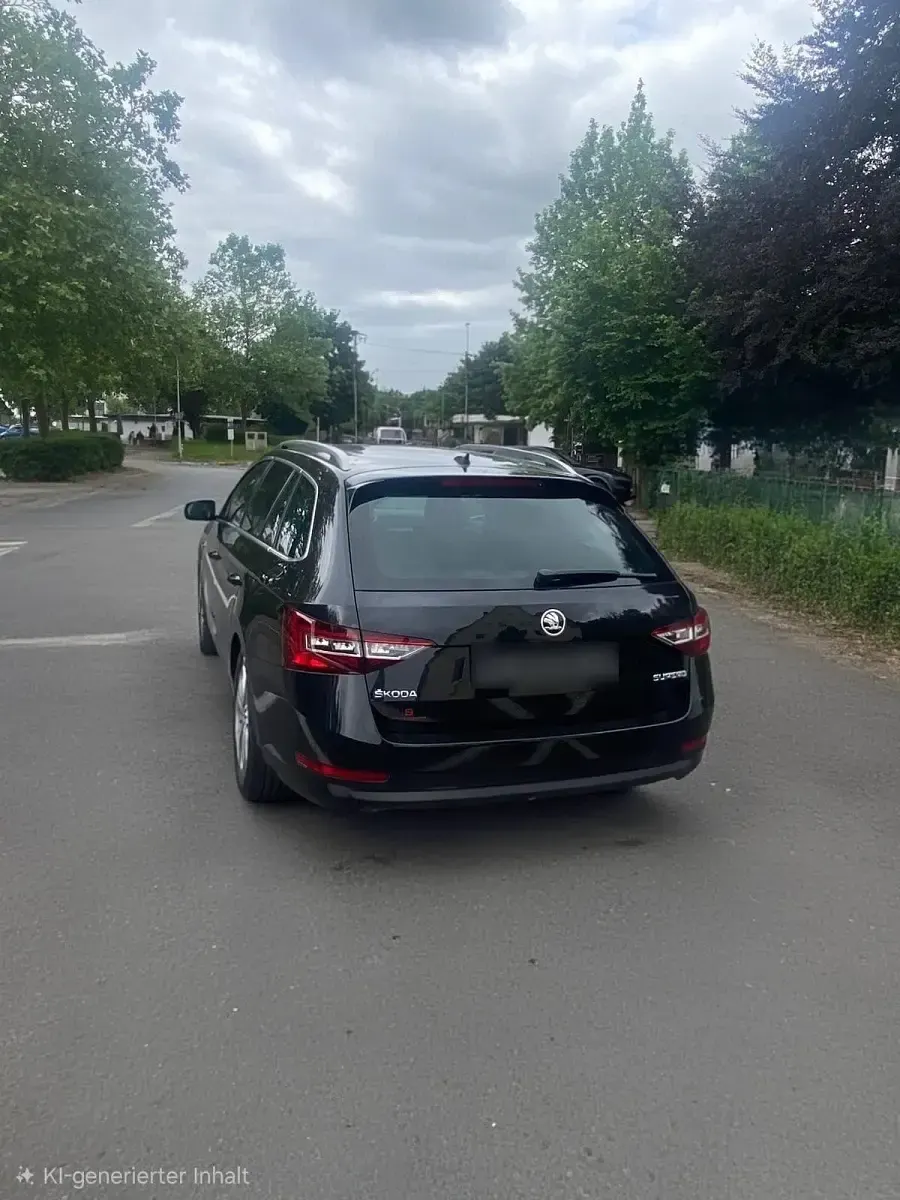 Gebraucht Skoda Superb 190 PS (139 kW) 2017 Schwarz Kombi