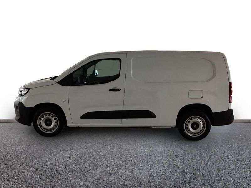 Neu Opel Combo 131 PS (96 kW) 2026 Lackierung weiss icy/typ ausse Kombi