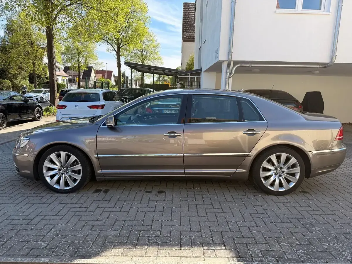 Brugt VW Phaeton 239 HK (175 kW) 2011 Guld Sedan