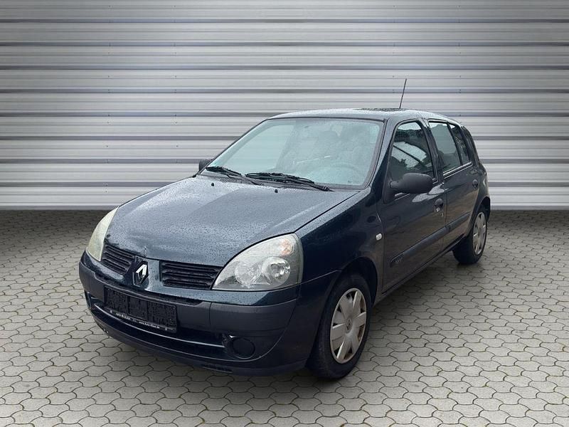 Grün Gebraucht 2005 Renault Clio II Campus Limousine | 1.990 € (Fairer Preis) - Bild 1/4