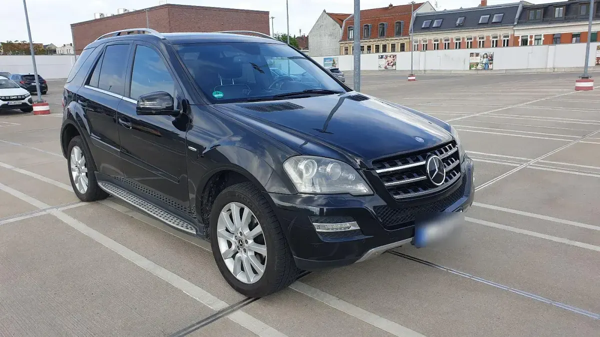 Brugt Mercedes ML350 Edition 231 HK (169 kW) 2011 Sort SUV