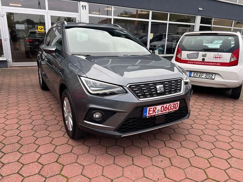 Grau Gebraucht 2018 Seat Arona XCELLENCE SUV | 16.790 € (Fairer Preis) - Bild 1/4