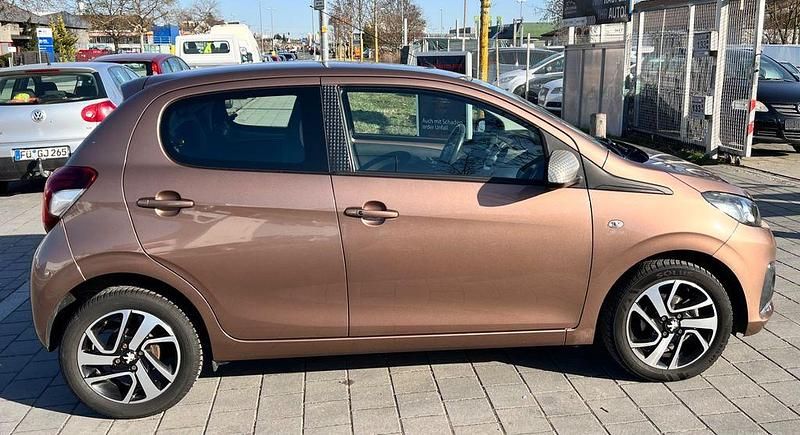 Gebraucht Peugeot 108 Allure 82 PS (60 kW) 2014 Gold Kleinwagen