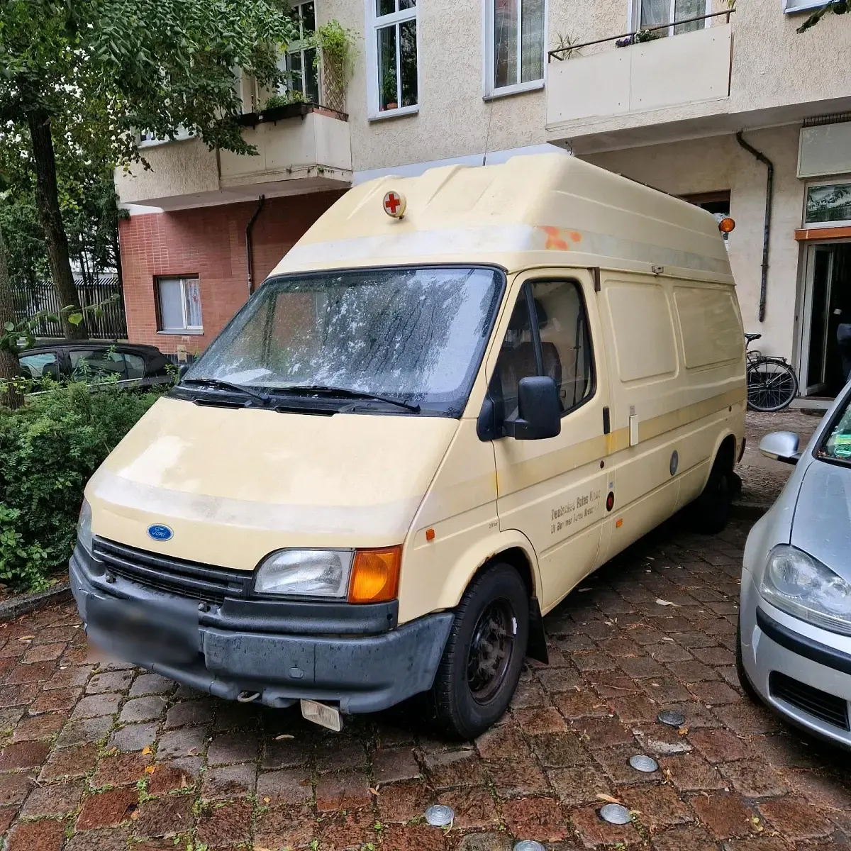 Używany Ford Transit 69 KM (50 kW) 1994 Beżowy Pickup
