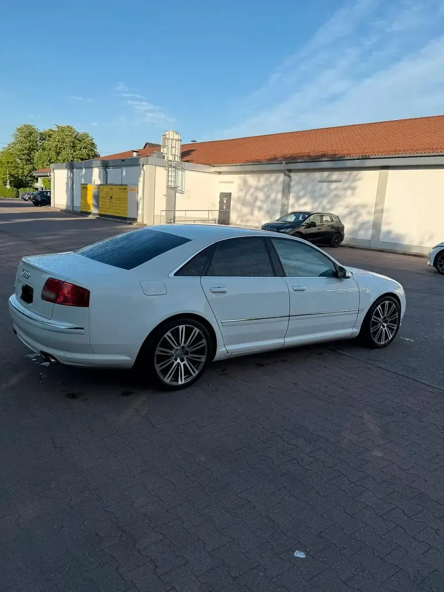 Second-hand Audi S8 450 CP (330 kW) 2007 Alb Berlinǎ