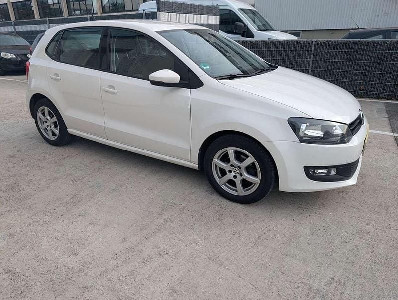 Candyweiß Gebraucht 2013 VW Polo Match Kleinwagen | 6.800 € (Fairer Preis) - Bild 1/4