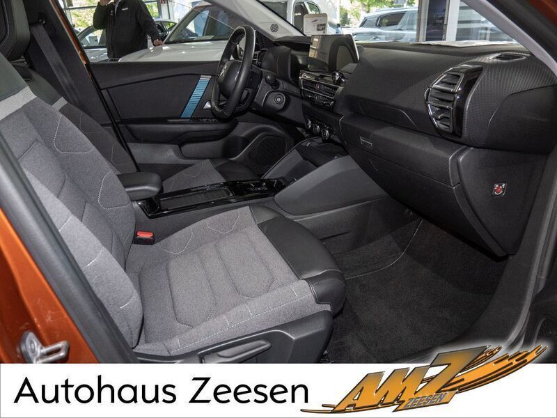 Gebraucht Citroën e-C4 Feel 100 kW (136 PS) 2022 Karamellbraun (metallic) Limousine
