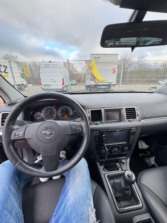 Gebraucht Opel Vectra Edition+ 105 PS (77 kW) 2008 Schwarz Limousine