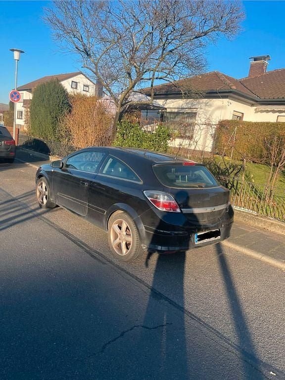 Schwarz Gebraucht 2005 Opel Astra Coupé | 850 € (Superpreis) - Bild 1/4