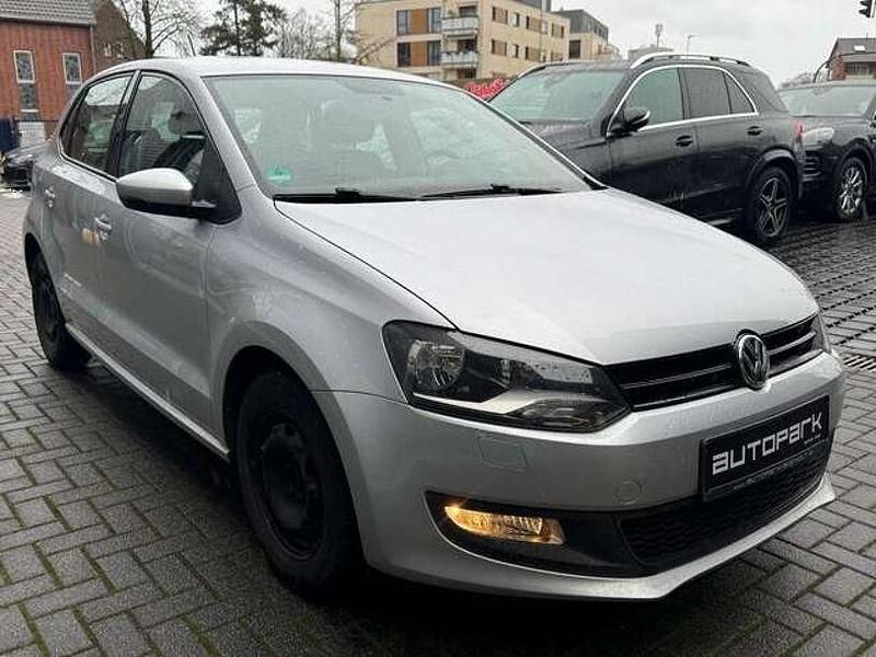 Gebraucht VW Polo Comfortline 90 PS (66 kW) 2013 Silber Limousine