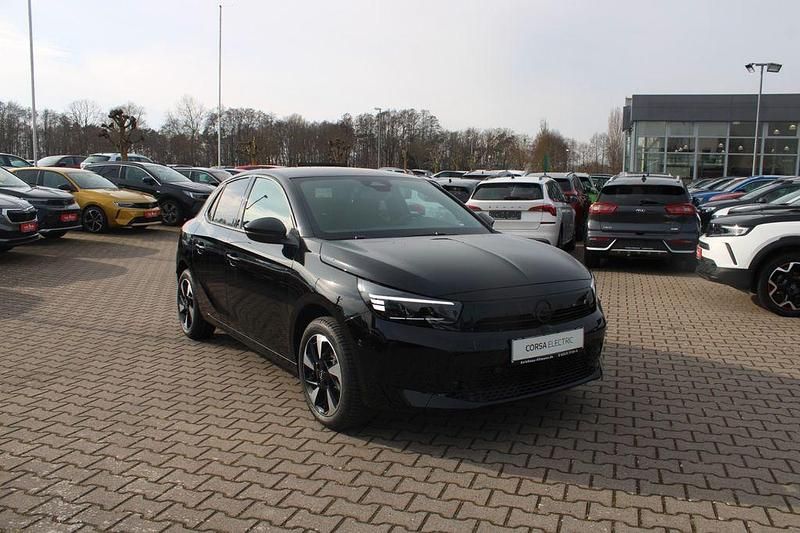 Neu Opel Corsa-e 100 kW (136 PS) 2026 Schwarz Kleinwagen