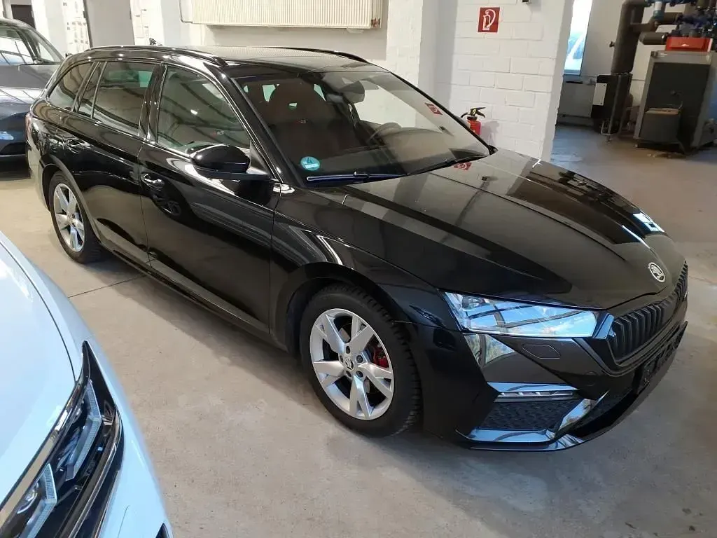 Gebraucht Skoda Octavia RS 200 PS (147 kW) 2022 Schwarz Limousine