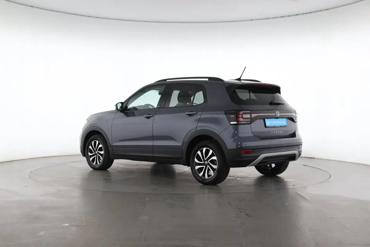 Gebraucht VW T-Cross Active 110 PS (80 kW) 2022 Rauchgrau (metallic) SUV