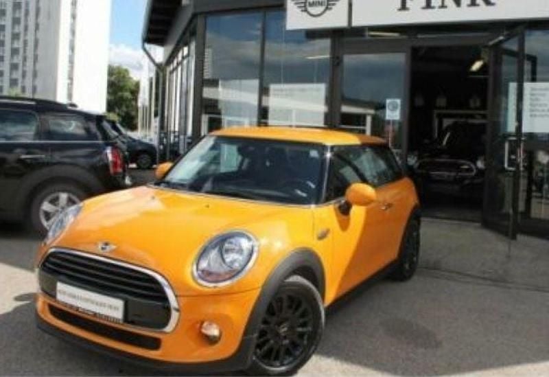 Orange Gebraucht 2017 Mini Cooper D Kleinwagen | 17.900 € (Teuer) - Bild 1/4