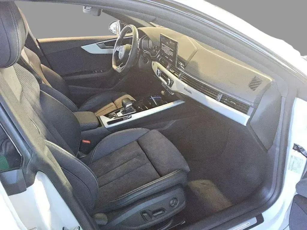 Gebraucht Audi S5 Sportback Ambiente 341 PS (250 kW) 2023 Gletscherweiß metallic Kleinwagen