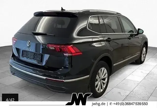 Usado VW Tiguan Allspace 200 HP (147 kW) 2023 Preto SUV