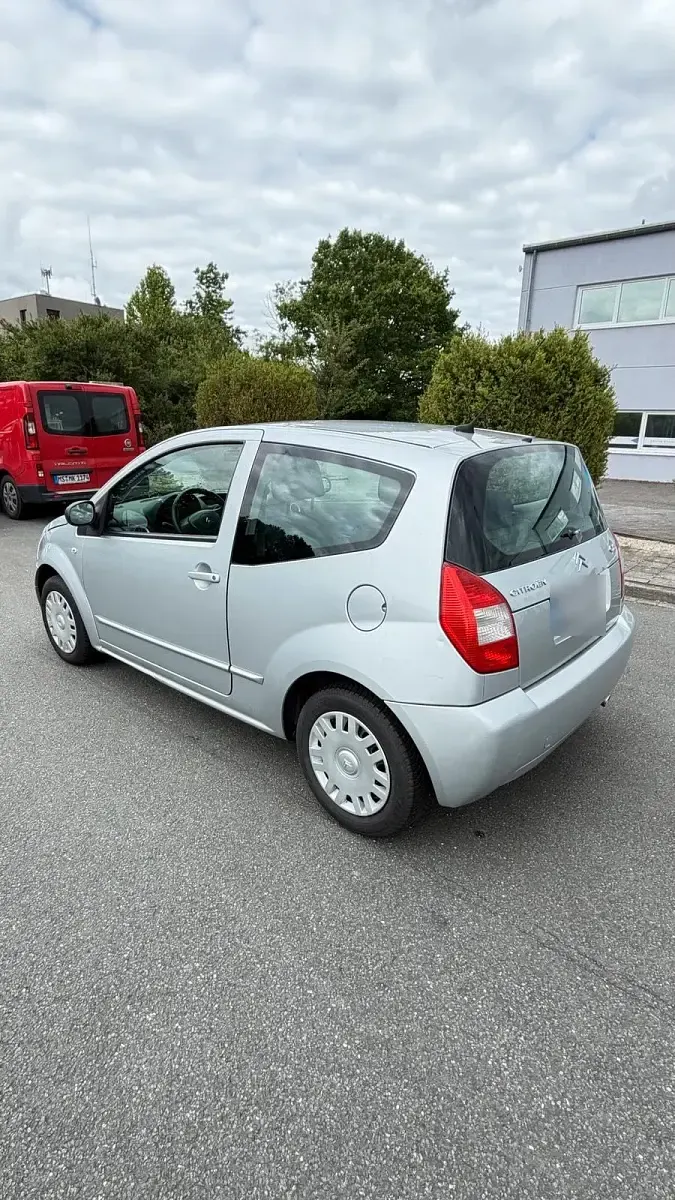 Gebraucht Citroën C2 73 PS (53 kW) 2006 Silber Kleinwagen
