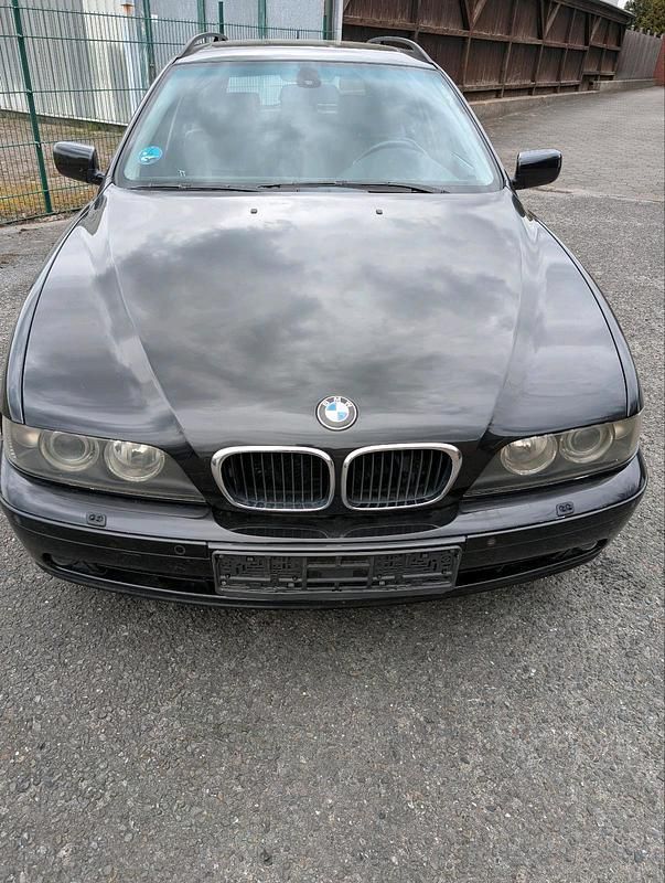 Gebraucht BMW 525 192 PS (141 kW) 2002 Schwarz Kombi