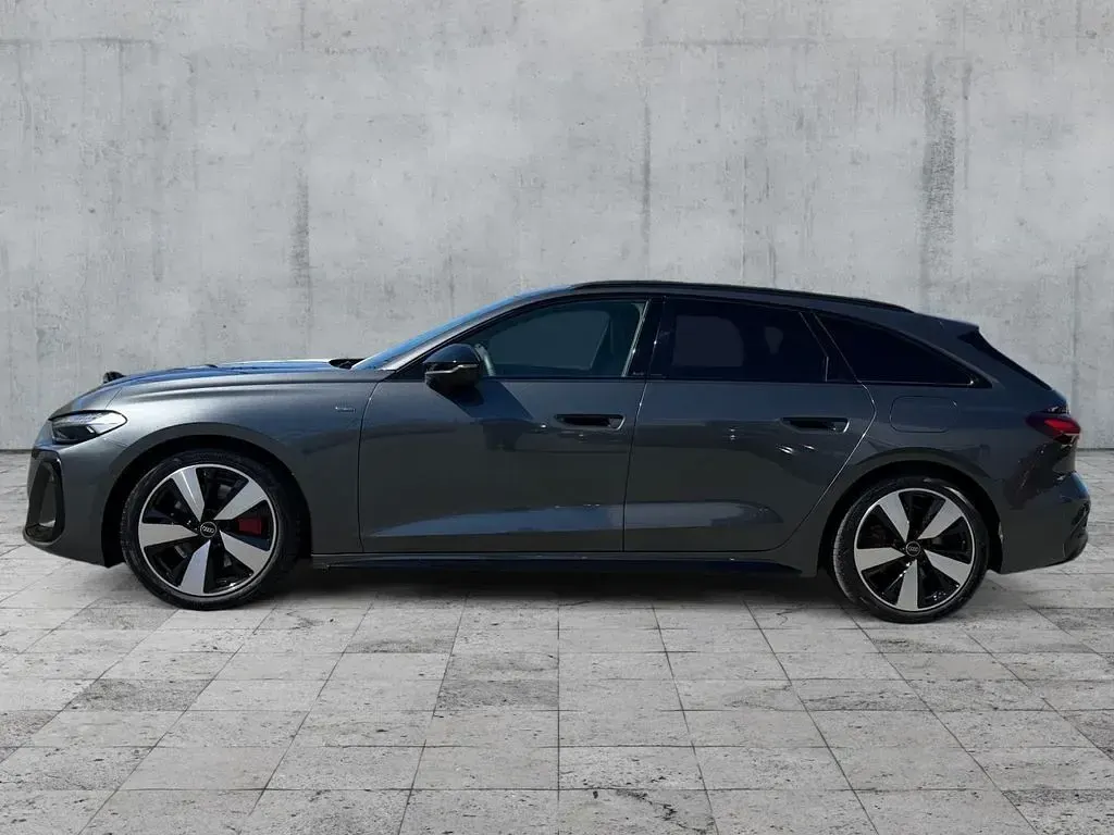 Gebraucht Audi A5 S-Line 299 PS (219 kW) 2025 Daytonagrau perleffekt Kombi