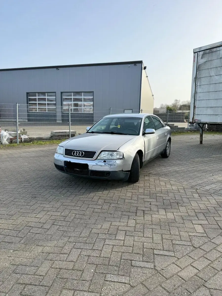 Gebraucht Audi A6 125 PS (91 kW) 2000 Limousine