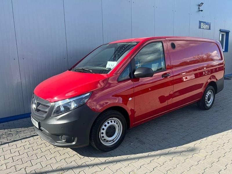 3589 lackfarbe jupiterrot mb35 Gebraucht 2021 Mercedes Vito Van / Kleinbus | 16.799 € (Guter Preis) - Bild 1/4