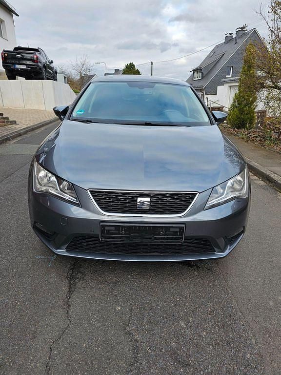 Gebraucht Seat Leon Style 125 PS (91 kW) 2015 Grau Limousine