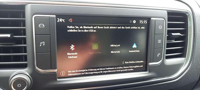 Gebraucht Opel Vivaro 120 PS (88 kW) 2023 Casabl/arctic/eisweiss/kaolin Van / Kleinbus