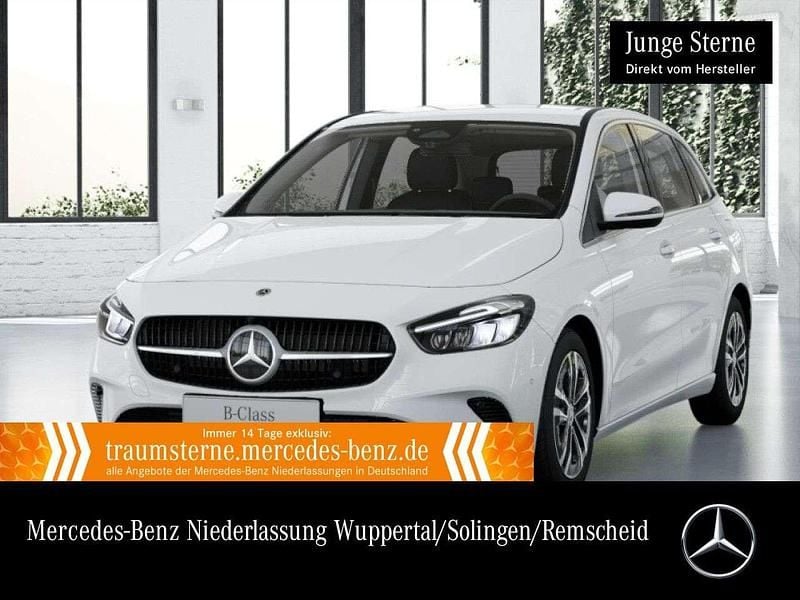Weiß Gebraucht 2024 Mercedes 180 Advanced Limousine | 26.990 € (Superpreis) - Bild 1/2