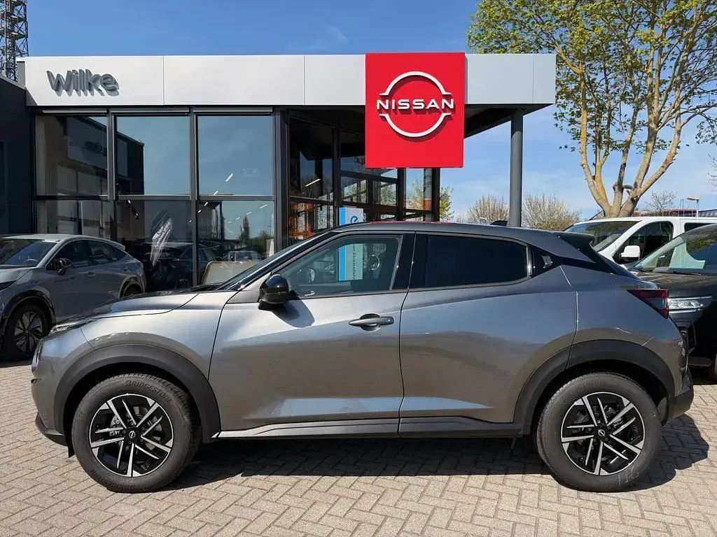 Neu Nissan Juke N-Connecta 114 PS (83 kW) 2026 Dark grey SUV