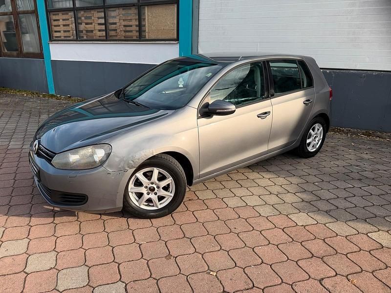 Gebraucht VW Golf VI 105 PS (77 kW) 2011 Grau Kleinwagen