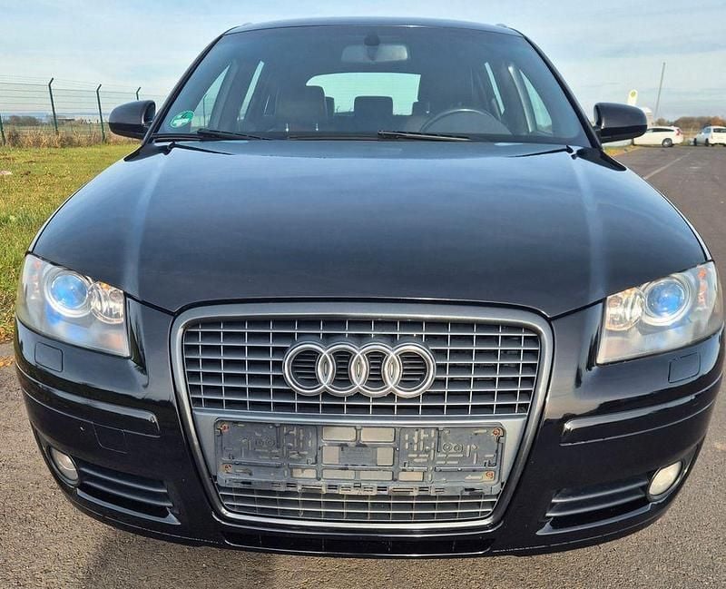 Schwarz Gebraucht 2007 Audi A3 Attraction Limousine | 4.999 € - Bild 1/4