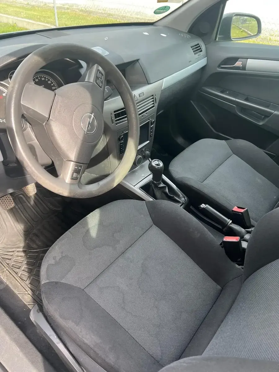 Occasion Opel Astra 90 ch (66 kW) 2006 Argent Citadine