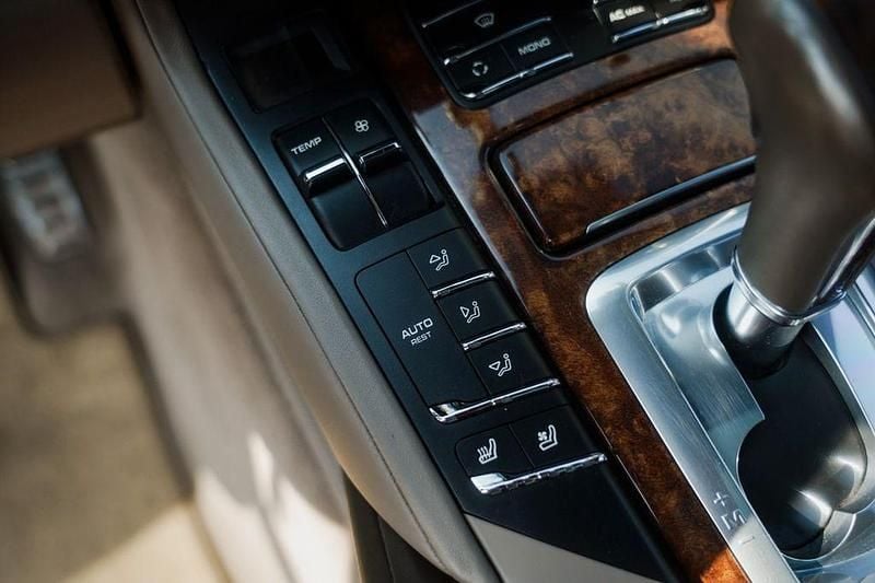 Gebraucht Porsche Cayenne 400 PS (294 kW) 2011 SUV