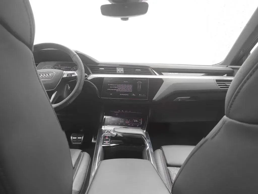 Gebraucht Audi e-tron Sportback Advanced Plus 250 kW (340 PS) 2023 Grau SUV