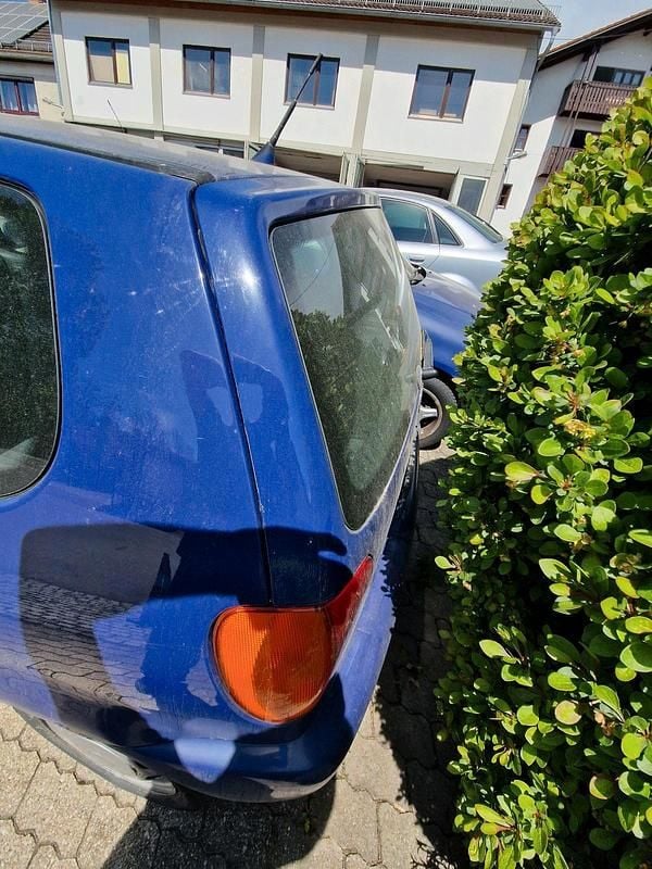 Second-hand VW Polo 50 CP (36 kW) 1999 Albastru Hatchback