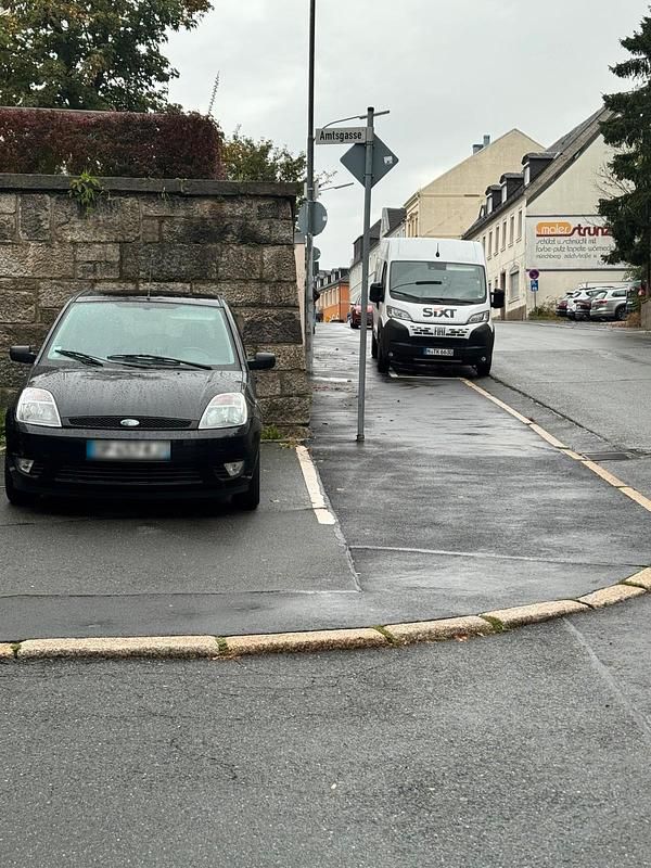 Gebraucht Ford Fiesta 68 PS (50 kW) 2004 Schwarz Kleinwagen