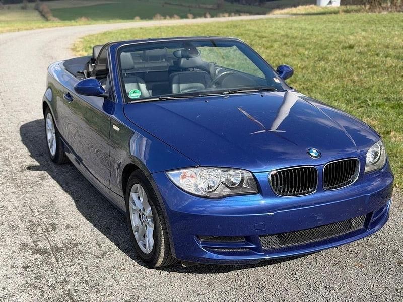 Gebraucht BMW 120 Cabriolet 170 PS (125 kW) 2008 Blau Cabrio