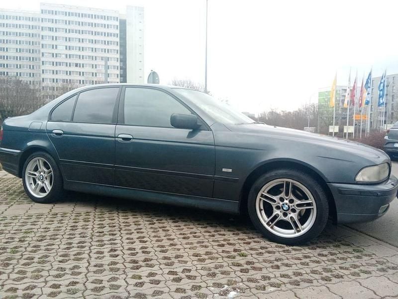 Gebraucht BMW 528 193 PS (141 kW) 1998 Grau Limousine